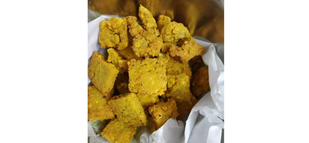 Fried dhoka pieces